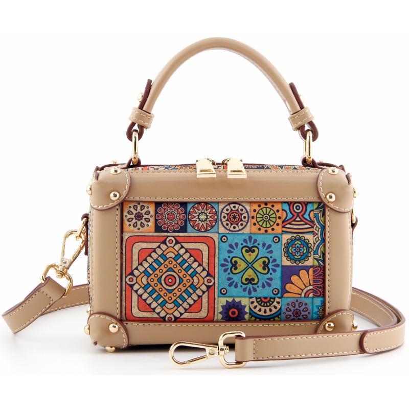 Square Structured Cork Crossbody Bag ၊